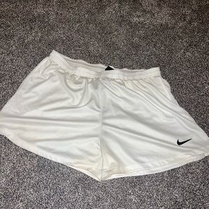 white nike shorts